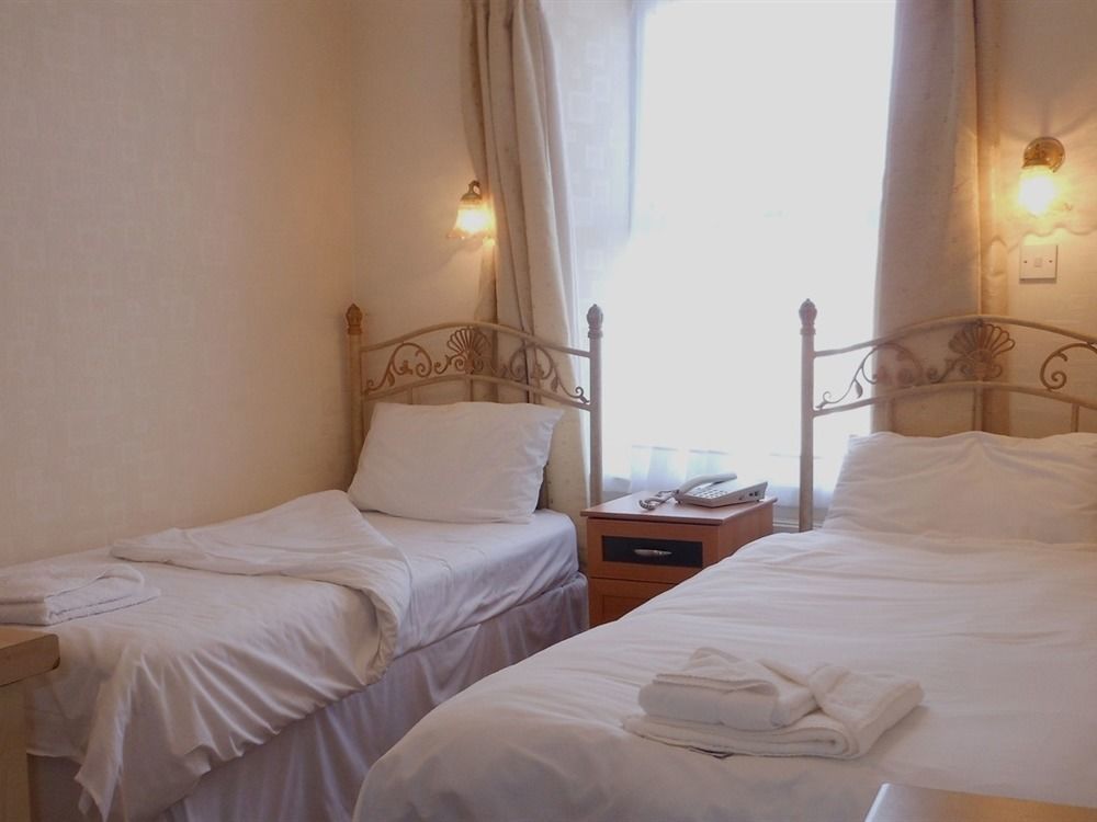 The Kynance House On Plymouth Hoe ,26 Ensuite Rooms מראה חיצוני תמונה