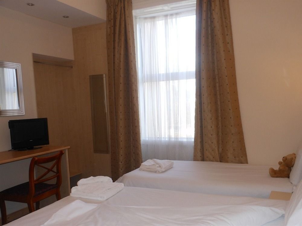 The Kynance House On Plymouth Hoe ,26 Ensuite Rooms מראה חיצוני תמונה